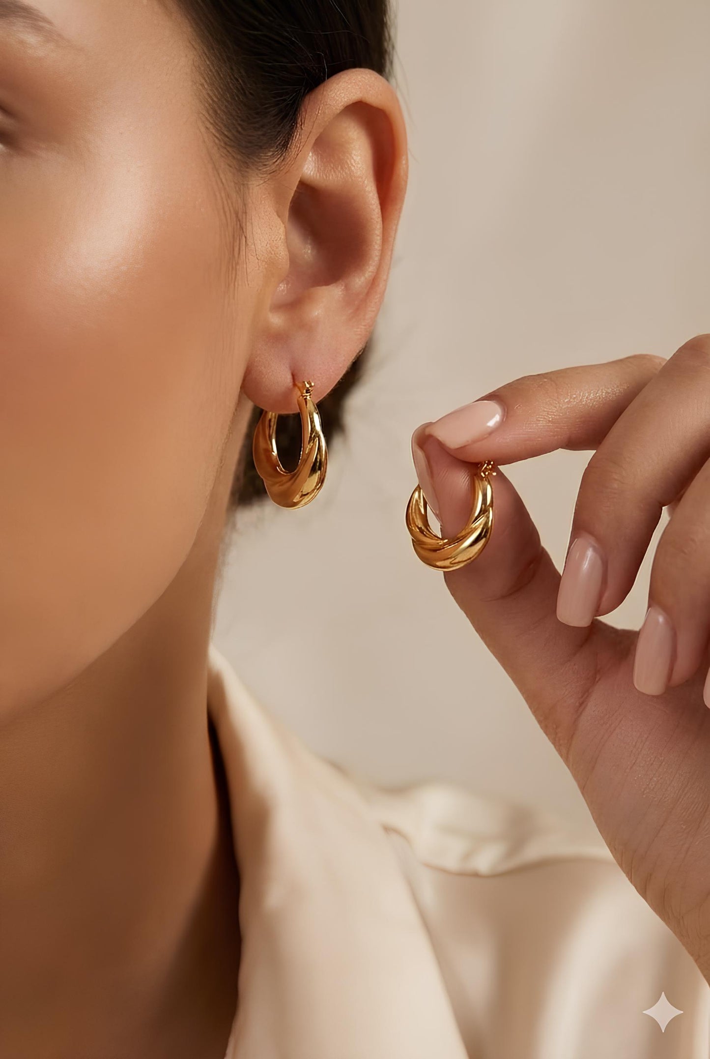 EverFine- Elara Hoop Earrings