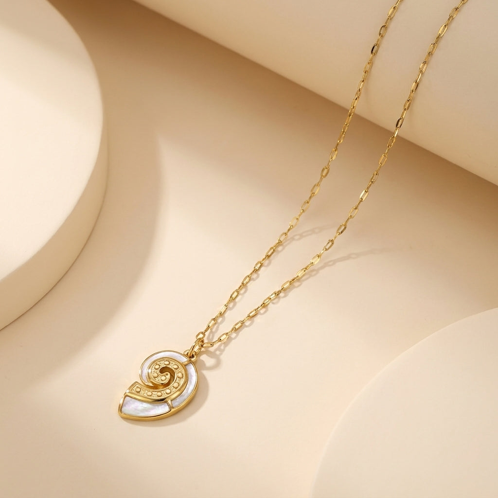 Shelo Pendant Necklace