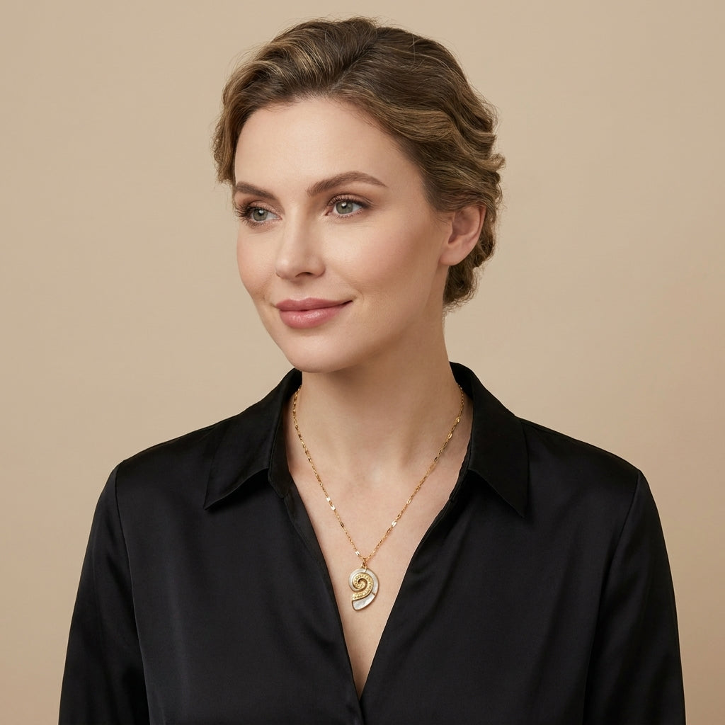Shelo Pendant Necklace