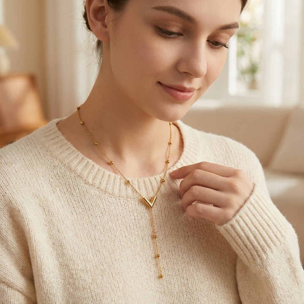 V-Shine Pendant Necklace