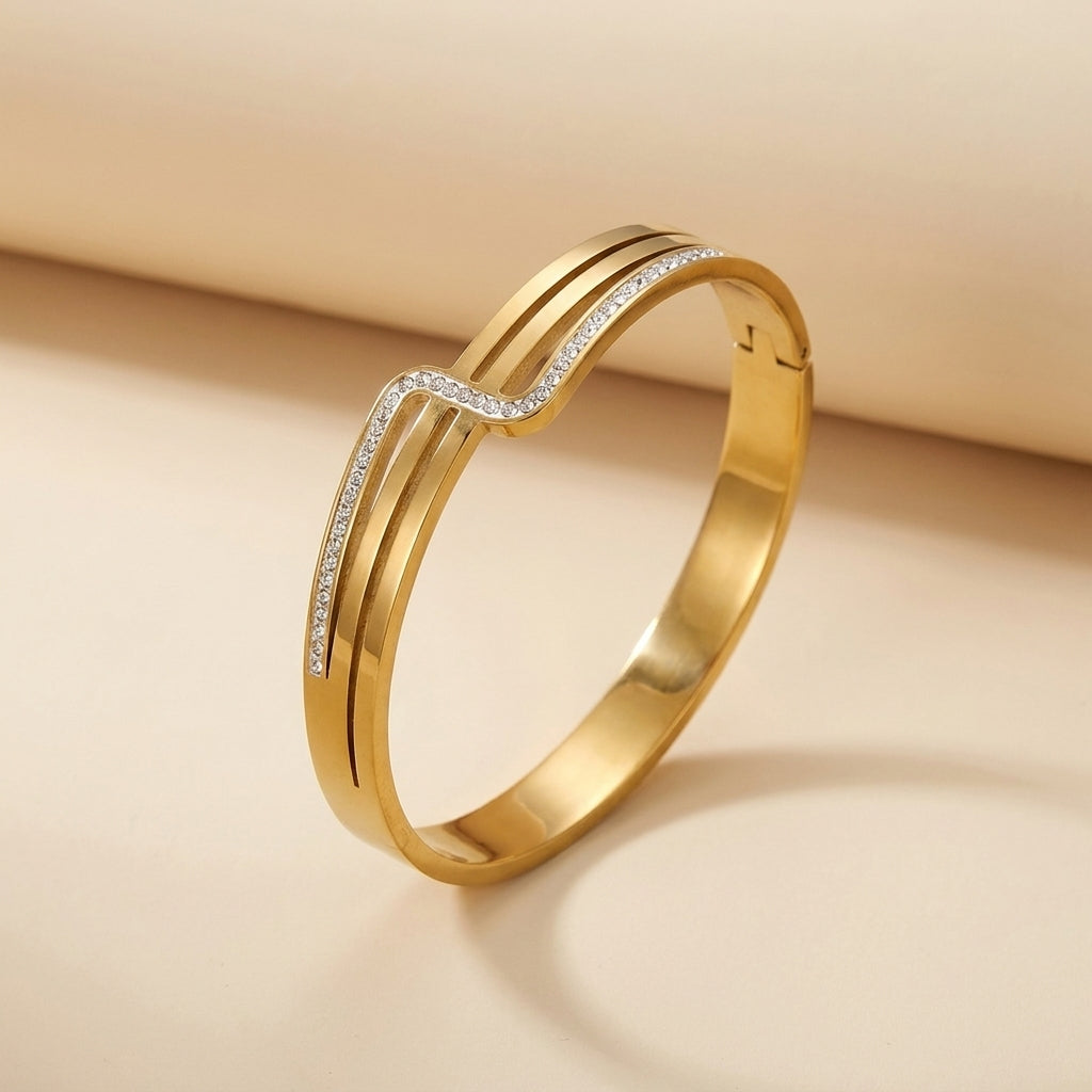 Gilded Glow Bracelet