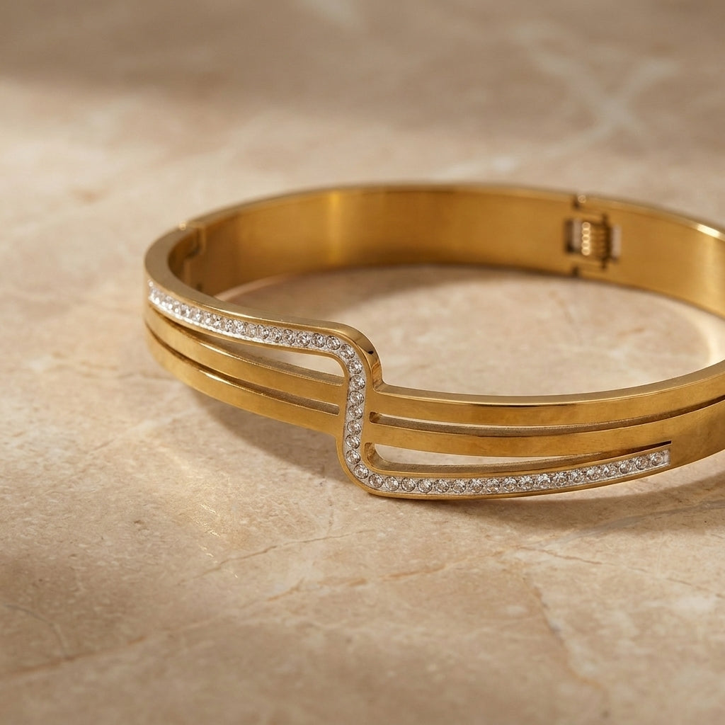 Gilded Glow Bracelet