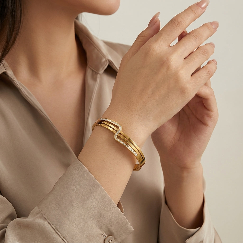 Gilded Glow Bracelet
