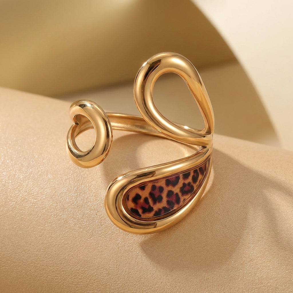 Leora Ring