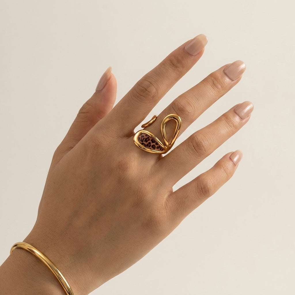 Leora Ring