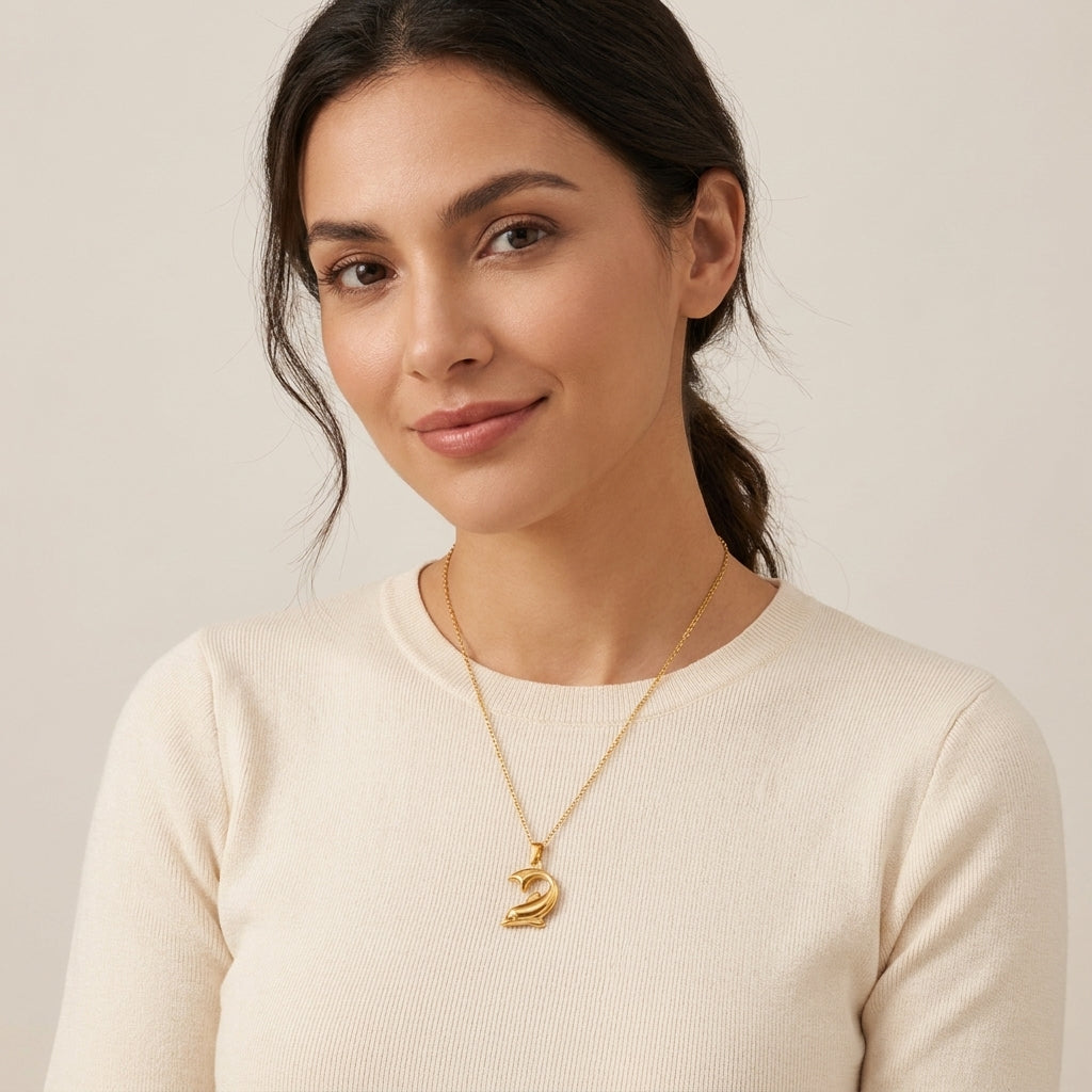 Nera Pendant Necklace
