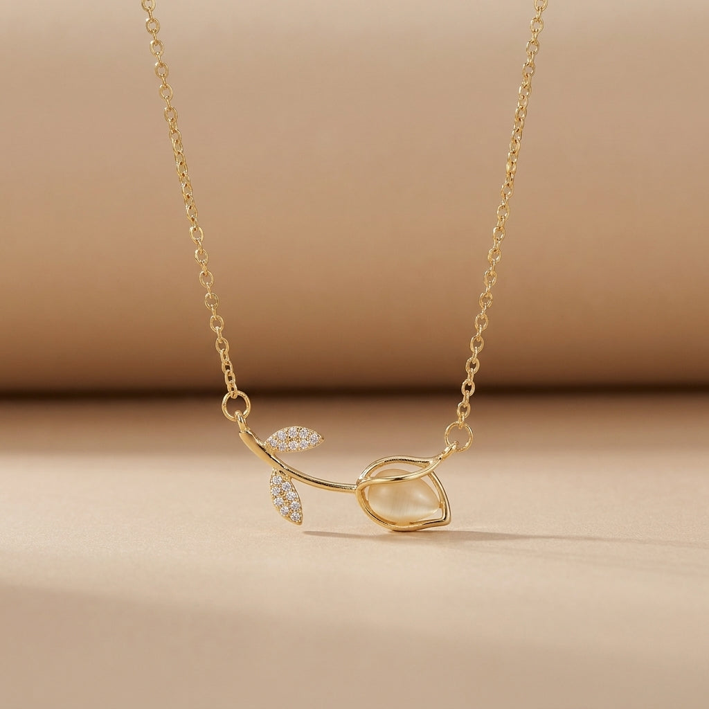 Rosyn Pendant Necklace