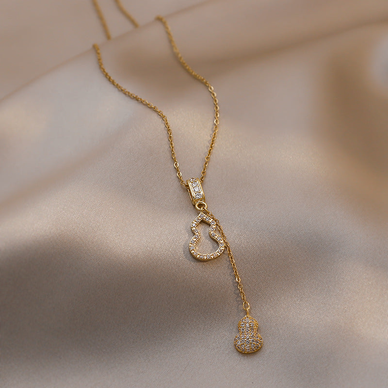 Selene Drop Pendant Necklace